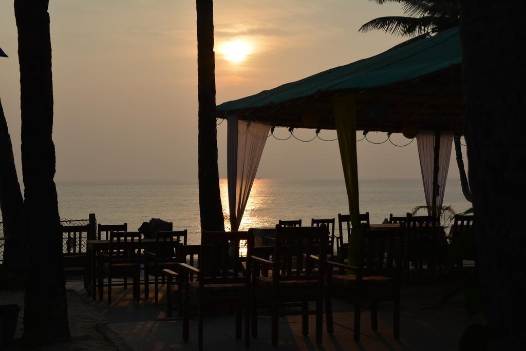 Roundcube Beach Bungalows ปาโลเลม ภายนอก รูปภาพ